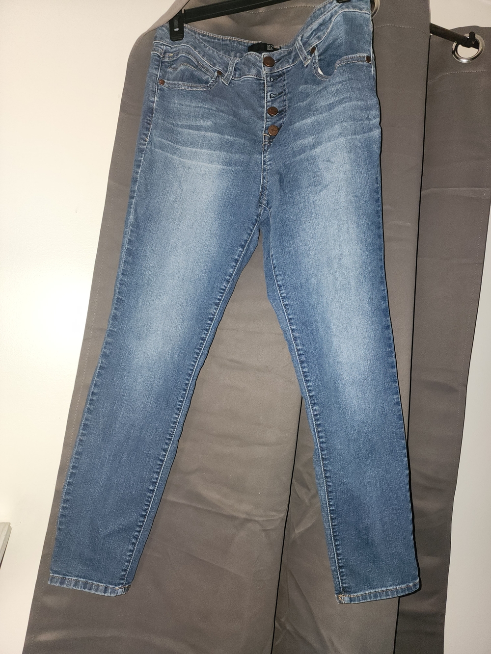1822 Denim Light Blue Skinny Jeans